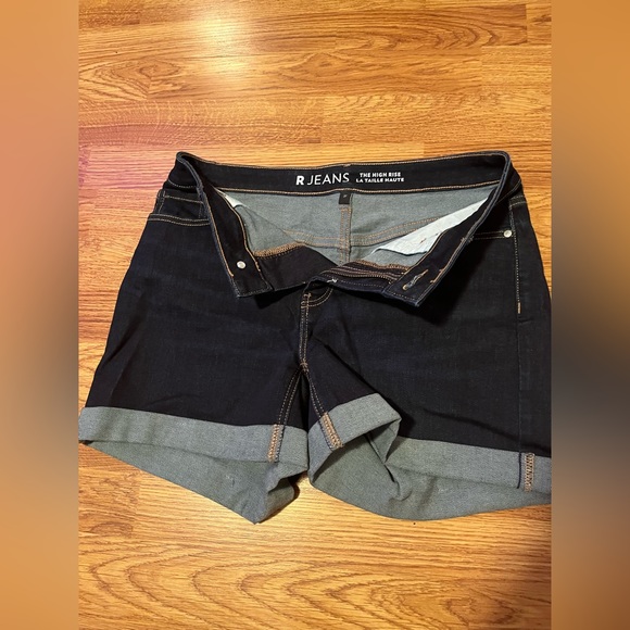 Women’s High Rise Jean Shorts - Picture 1 of 3